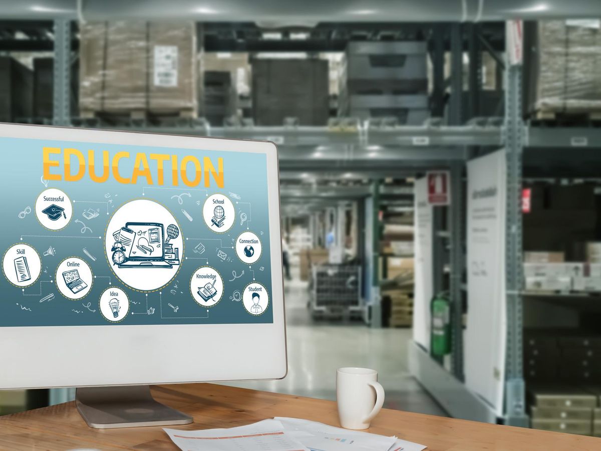 Jak nowoczesne platformy edukacyjne rozwijają kompetencje cyfrowe uczniów i nauczycieli